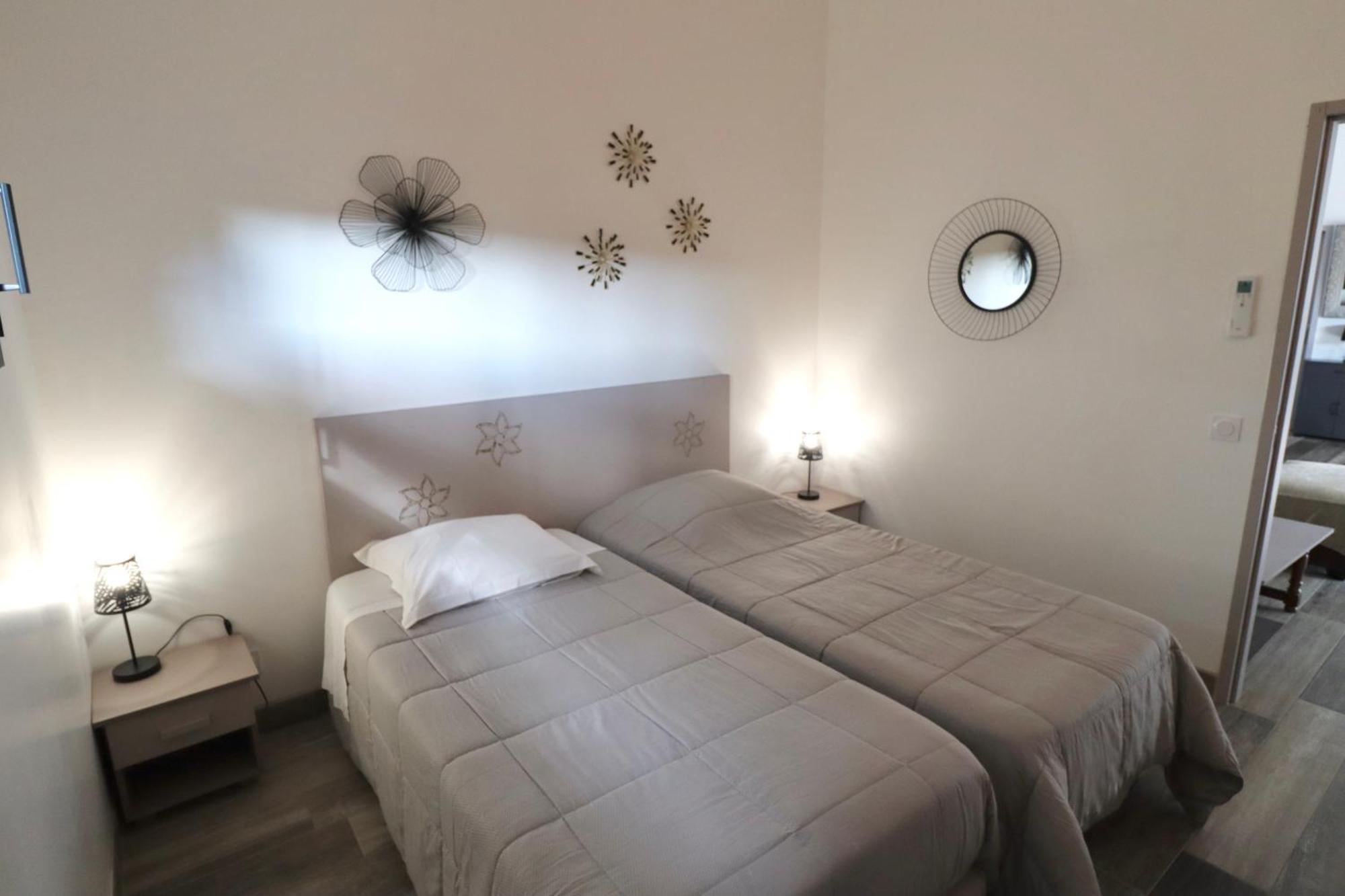 Gites Avec Piscine Et Jacuzzi Au Mas De Cadoule Saint-Just  Kamer foto